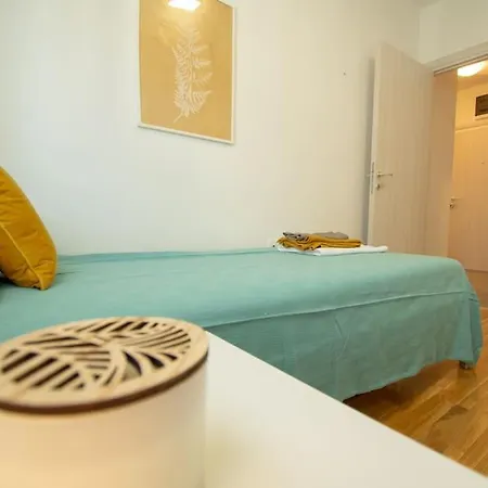 Apartamento White Fields-central 2-bdrm With Parking *